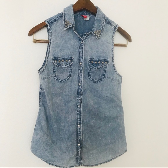H&M Studded Chambray Button Down Tank - Picture 2 of 5